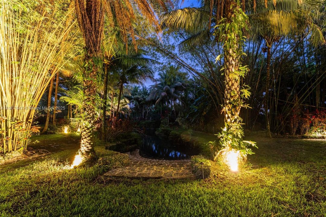 En Venta: $17,499,999 (14.30 acres)