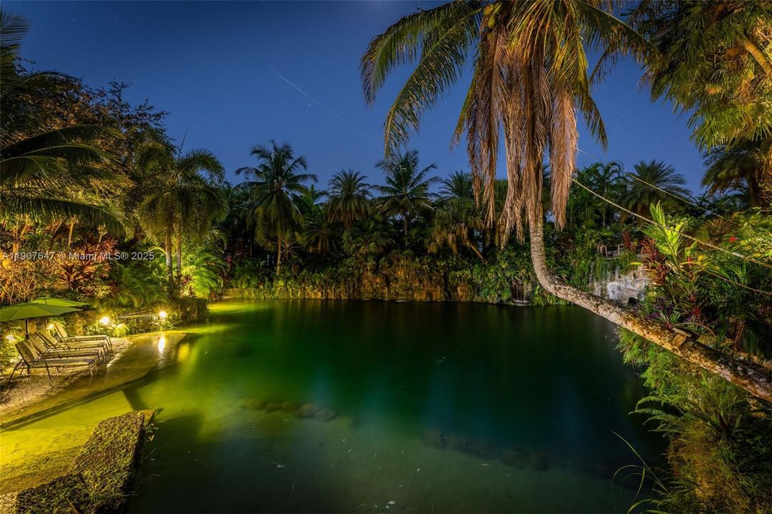 En Venta: $17,499,999 (14.30 acres)