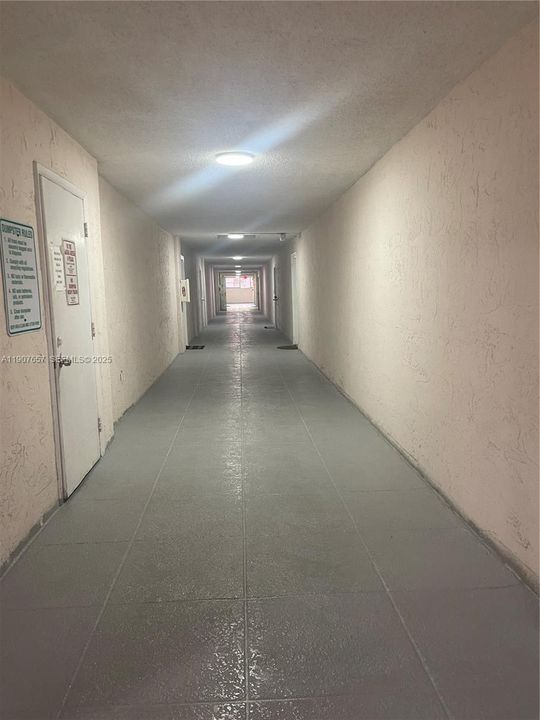 出租: $2,300 (2 贝兹, 2 浴室, 980 平方英尺)