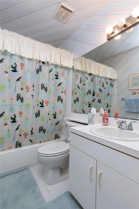 For Sale: $615,000 (3 beds, 2 baths, 1819 Square Feet)