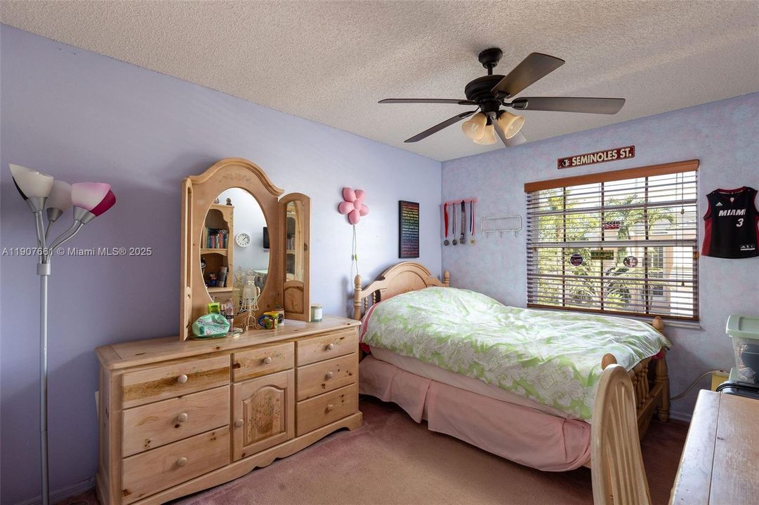 For Sale: $615,000 (3 beds, 2 baths, 1819 Square Feet)