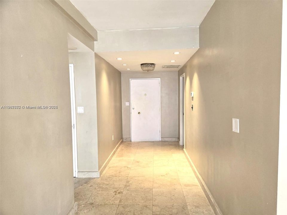 В аренду: $4,200 (2 спален, 2 ванн, 1560 Квадратных фут)