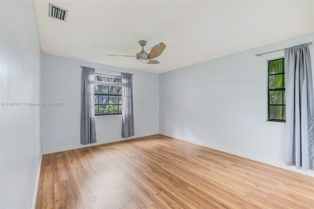 For Sale: $639,900 (4 beds, 2 baths, 2413 Square Feet)