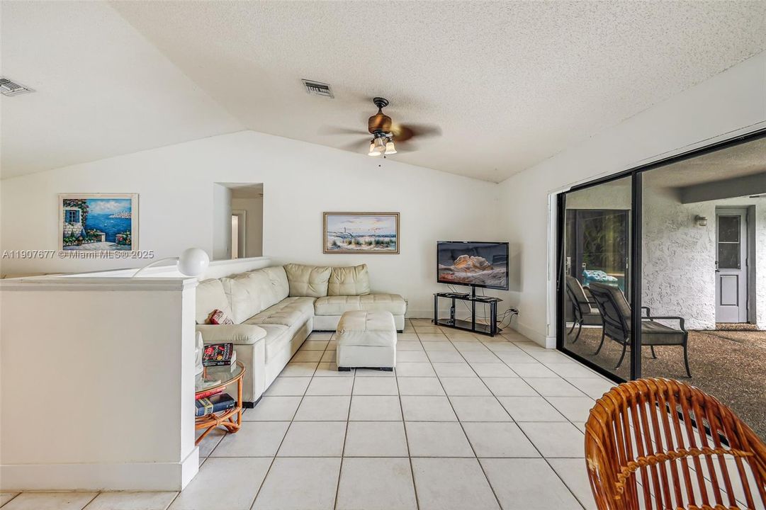 For Sale: $639,900 (4 beds, 2 baths, 2413 Square Feet)