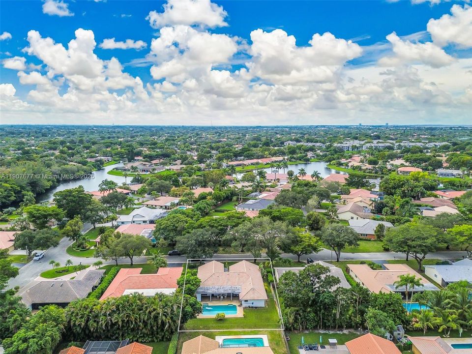 For Sale: $639,900 (4 beds, 2 baths, 2413 Square Feet)