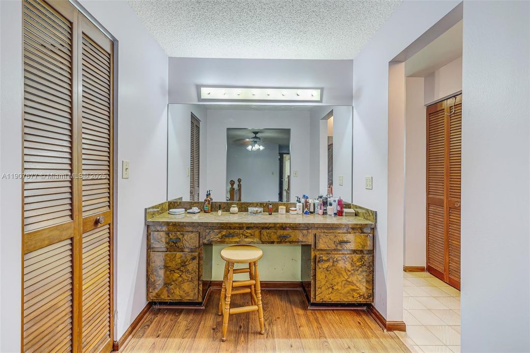 For Sale: $639,900 (4 beds, 2 baths, 2413 Square Feet)