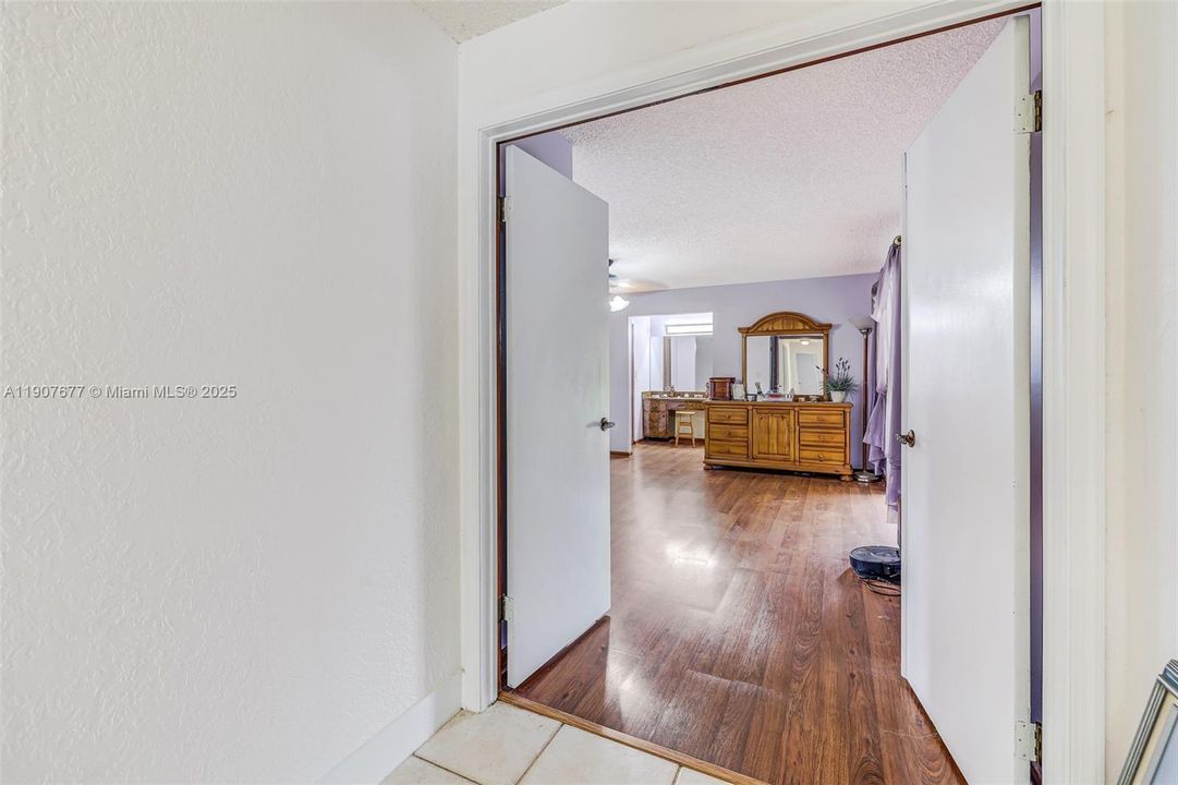 For Sale: $639,900 (4 beds, 2 baths, 2413 Square Feet)