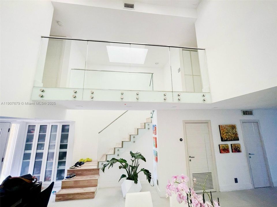 待售: $859,000 (3 贝兹, 2 浴室, 2032 平方英尺)