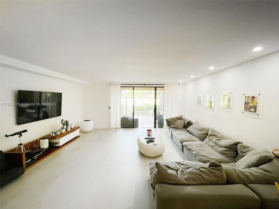 待售: $859,000 (3 贝兹, 2 浴室, 2032 平方英尺)