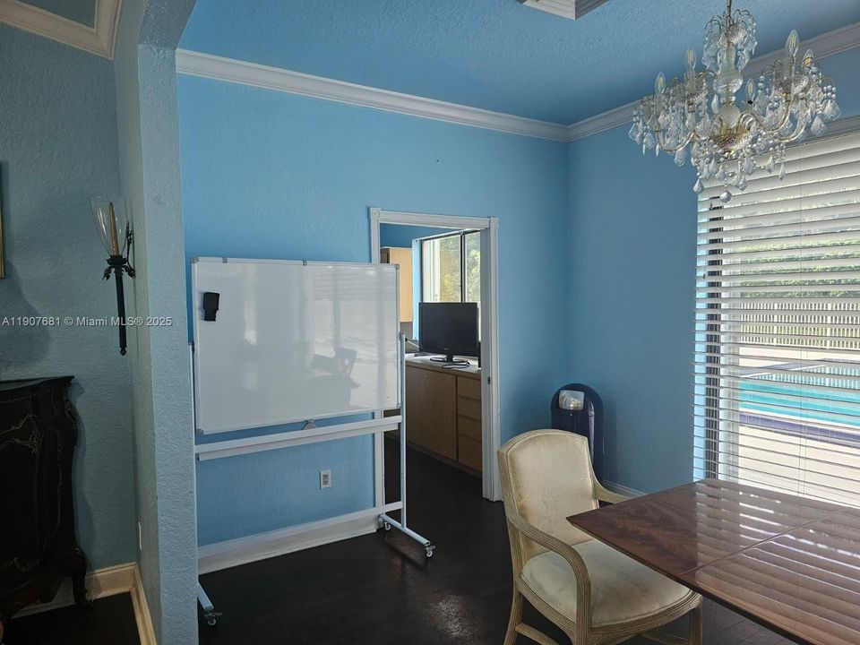 Под контрактом: $2,000 (2 спален, 2 ванн, 1442 Квадратных фут)