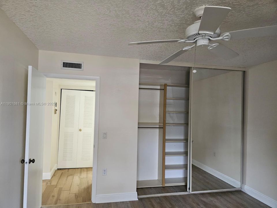 Под контрактом: $2,000 (2 спален, 2 ванн, 1442 Квадратных фут)