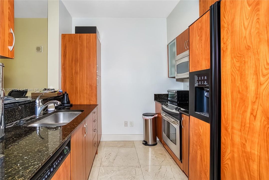 На продажу: $340,000 (1 спален, 1 ванн, 672 Квадратных фут)