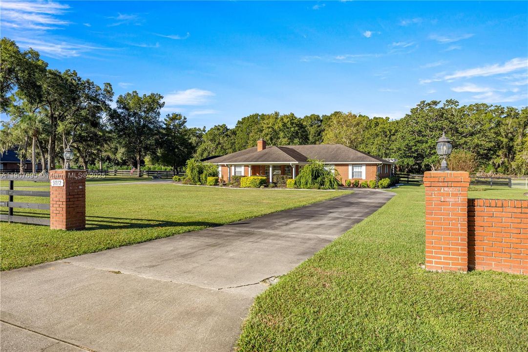 待售: $790,000 (3 贝兹, 2 浴室, 2190 平方英尺)