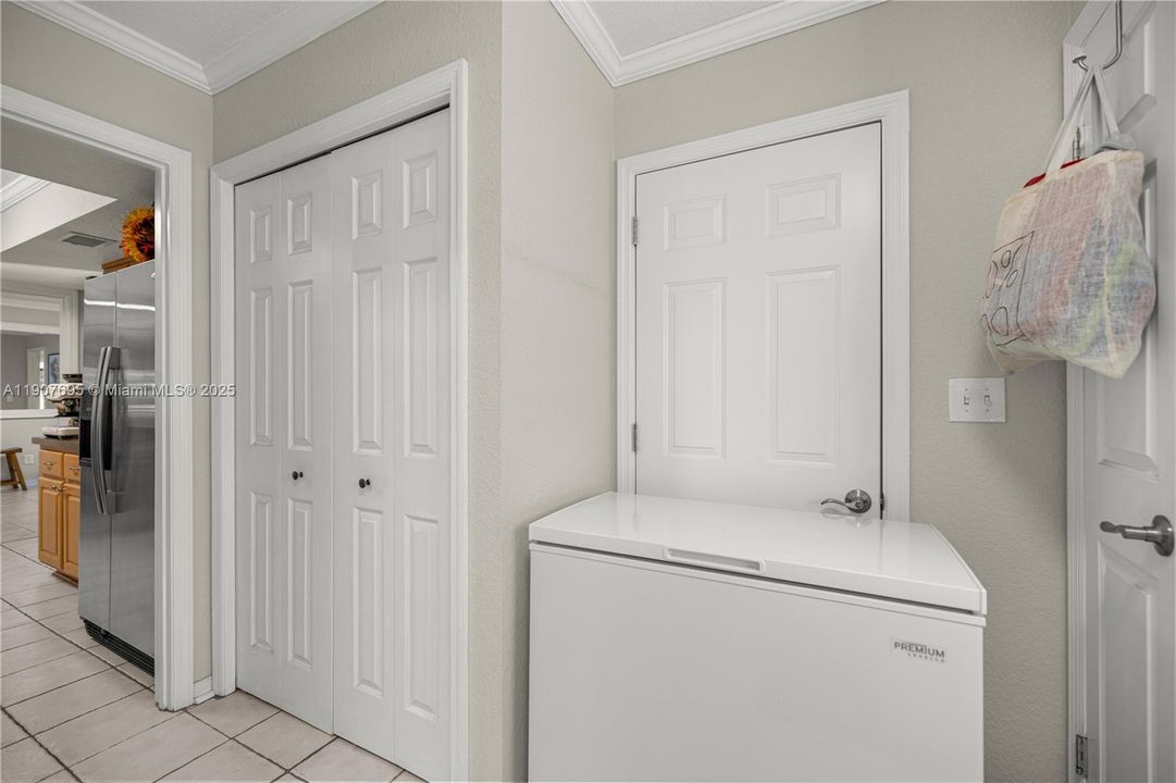 待售: $790,000 (3 贝兹, 2 浴室, 2190 平方英尺)