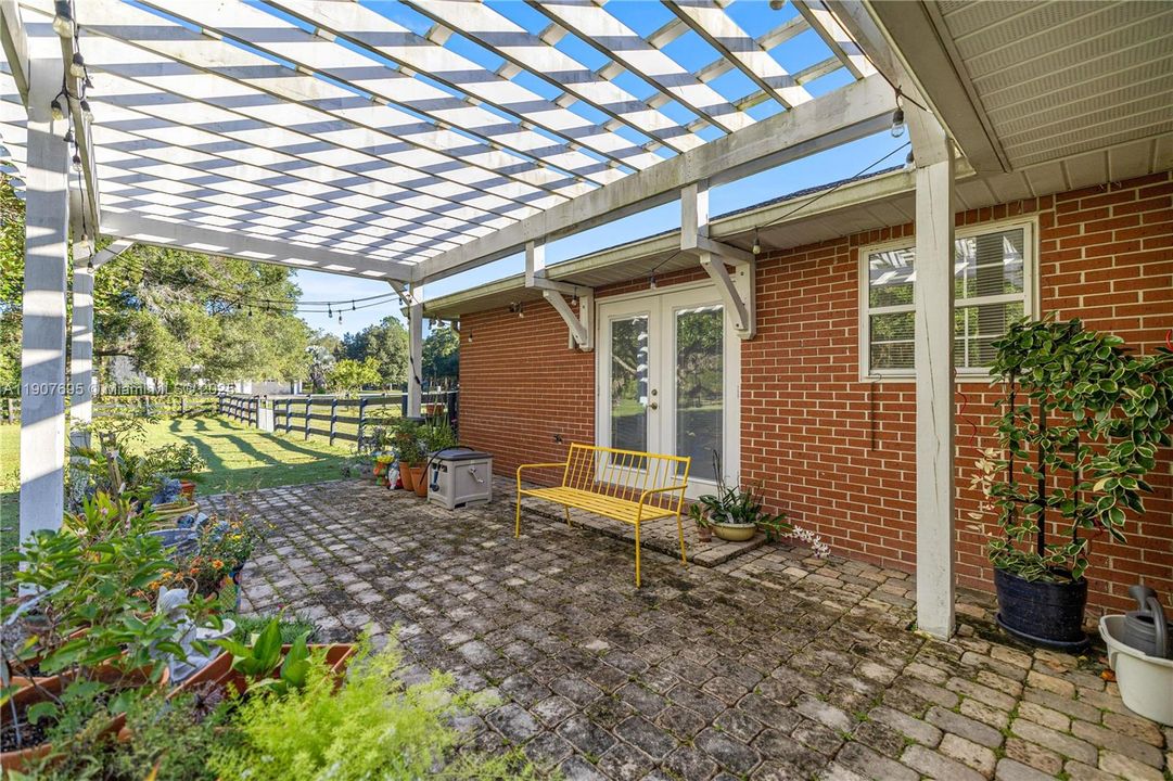 待售: $790,000 (3 贝兹, 2 浴室, 2190 平方英尺)