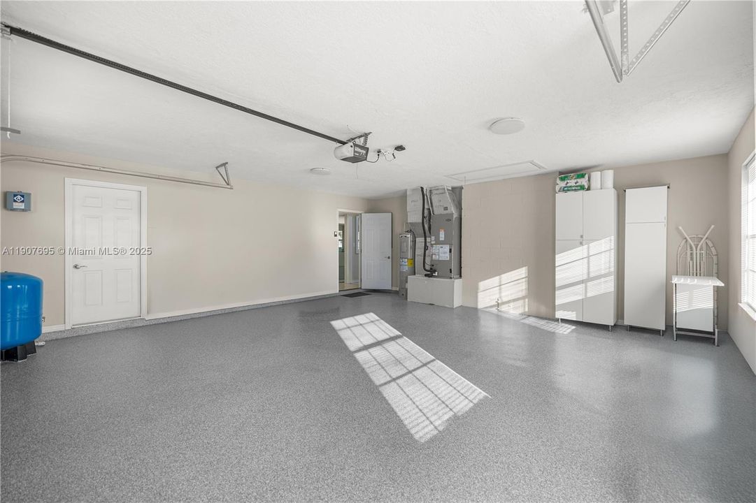 待售: $790,000 (3 贝兹, 2 浴室, 2190 平方英尺)