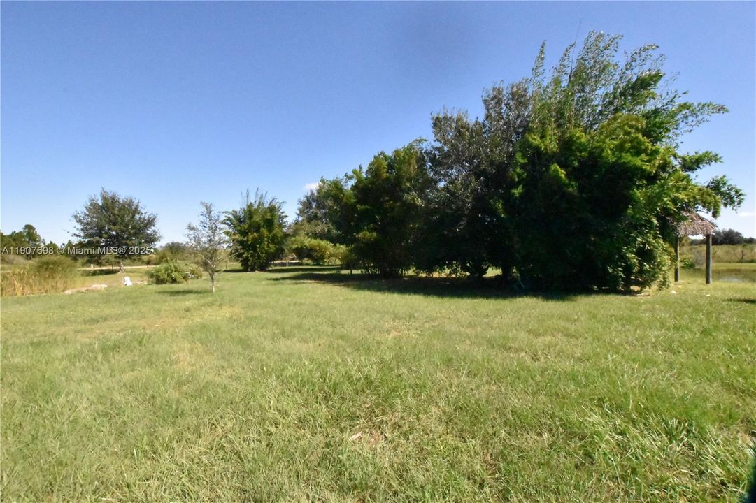 待售: $118,000 (2.50 acres)