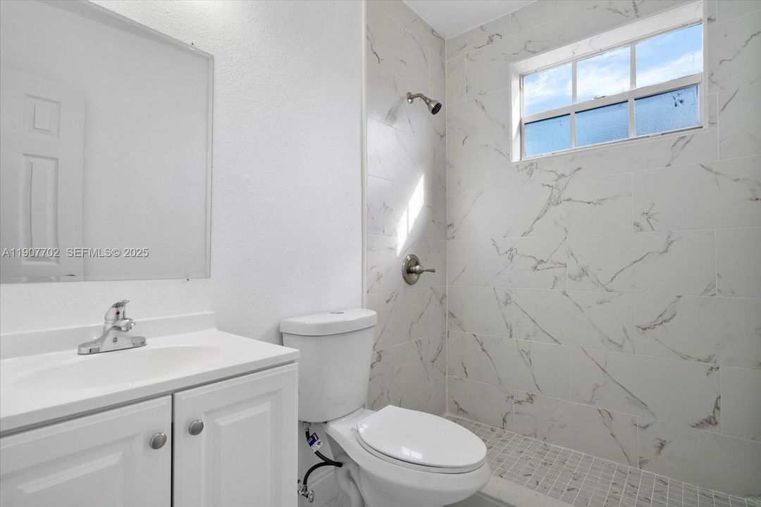 En Venta: $475,000 (3 camas, 2 baños, 1640 Pies cuadrados)