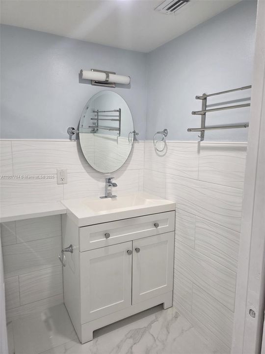 Recientemente alquilado: $2,600 (2 camas, 2 baños, 1221 Pies cuadrados)