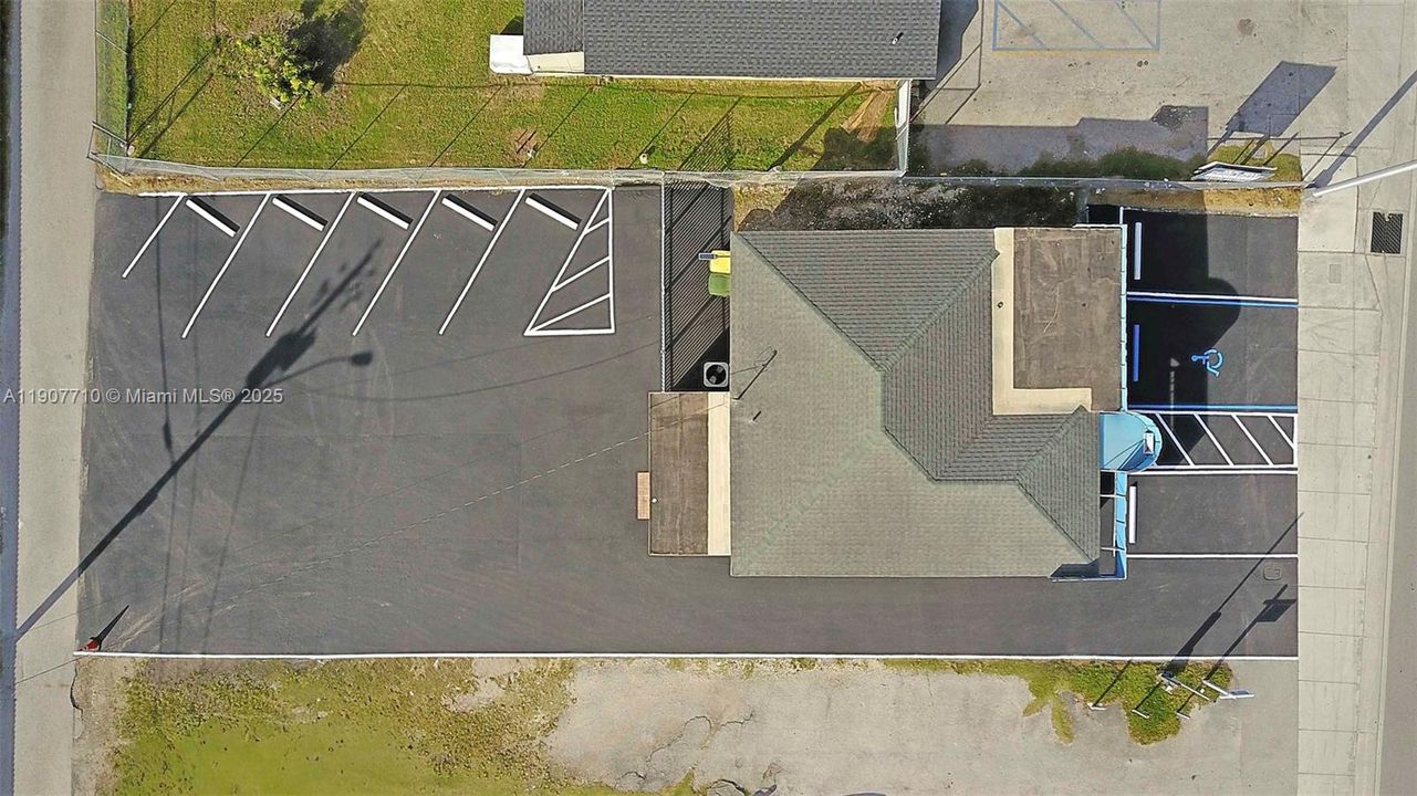 出租: $4,000 (0 贝兹, 0 浴室, 0 平方英尺)