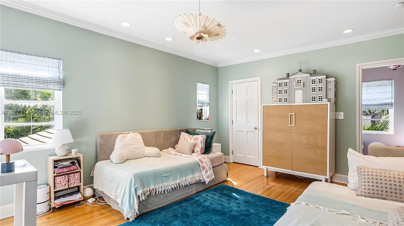 For Sale: $4,800,000 (4 beds, 3 baths, 3783 Square Feet)