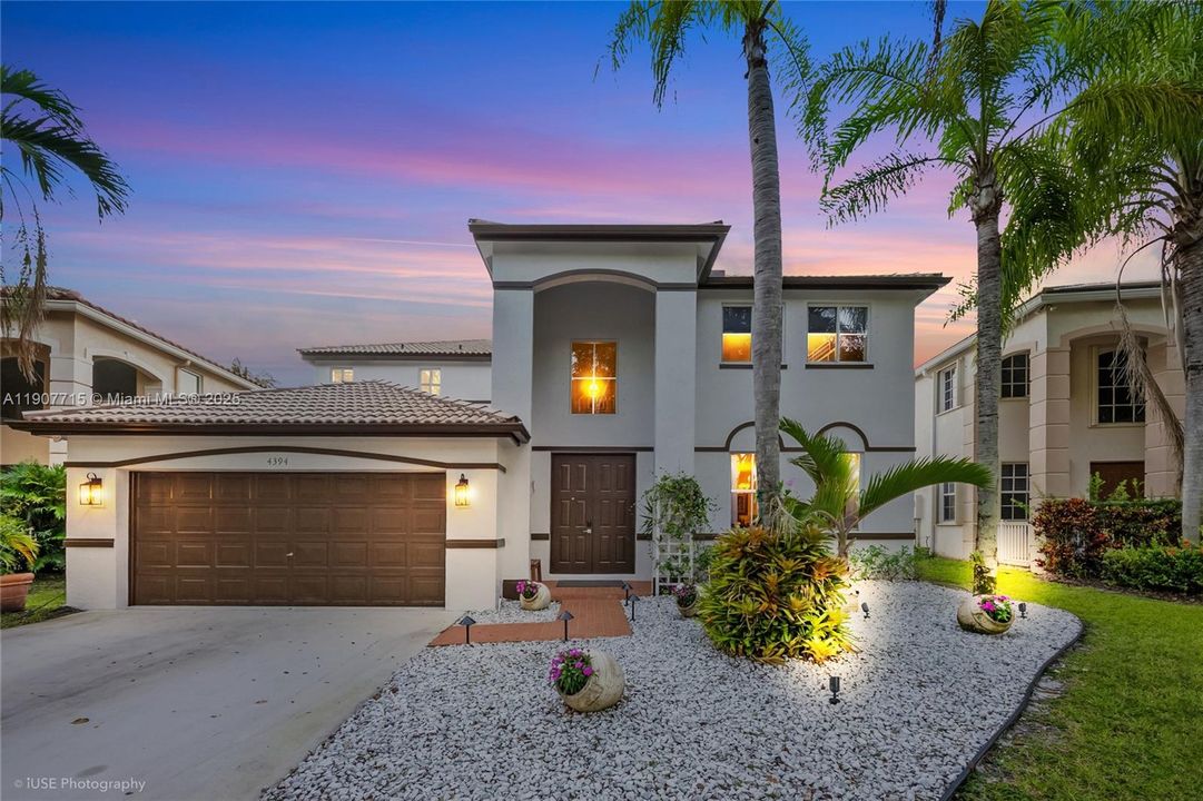 На продажу: $1,245,000 (5 спален, 4 ванн, 2536 Квадратных фут)