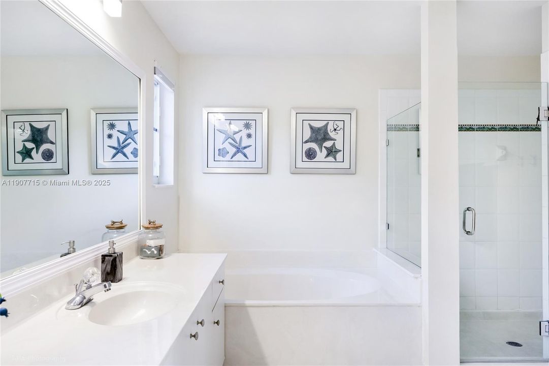 На продажу: $1,245,000 (5 спален, 4 ванн, 2536 Квадратных фут)