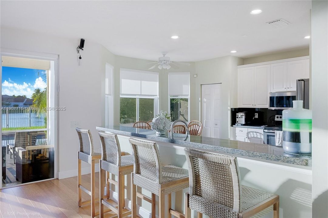 На продажу: $1,245,000 (5 спален, 4 ванн, 2536 Квадратных фут)