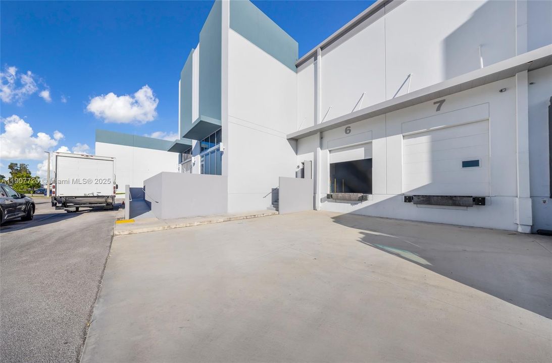 出租: $22 (0 贝兹, 0 浴室, 0 平方英尺)