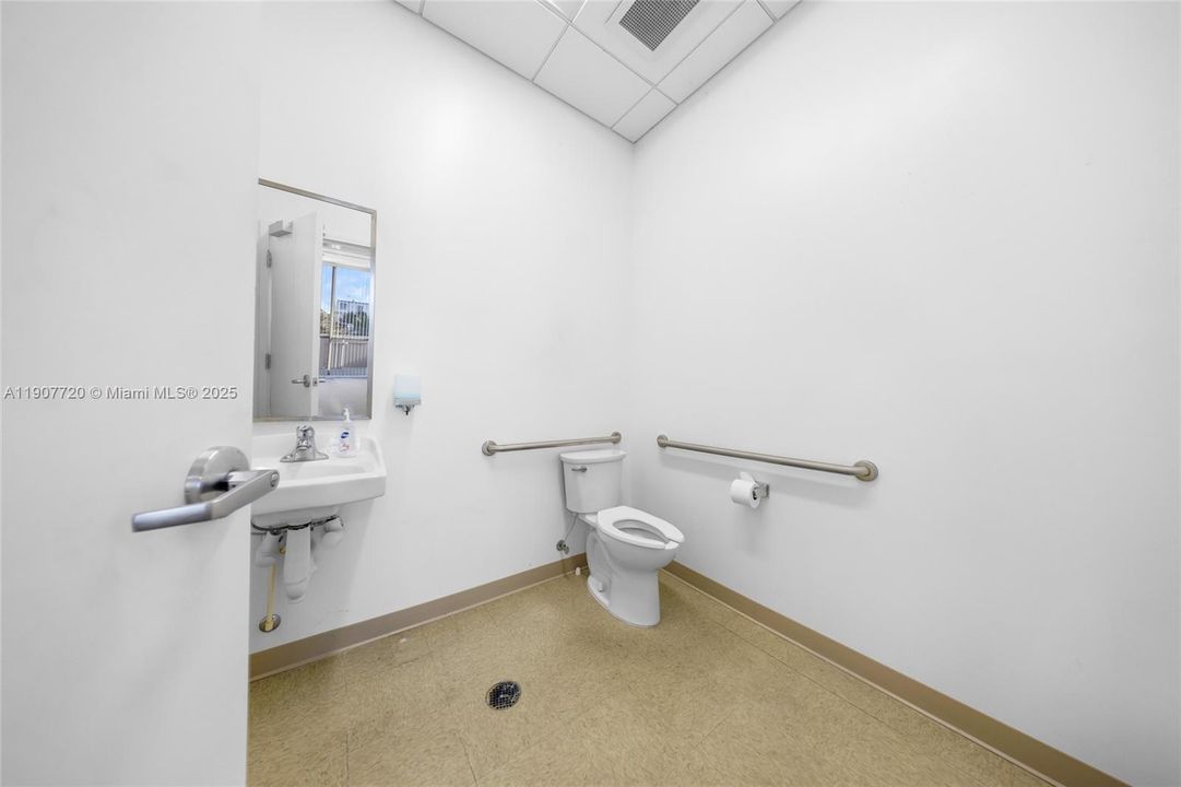 出租: $22 (0 贝兹, 0 浴室, 0 平方英尺)