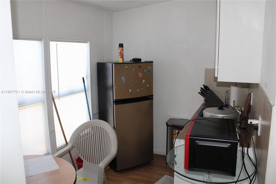 待售: $179,000 (4 贝兹, 3 浴室, 0 平方英尺)