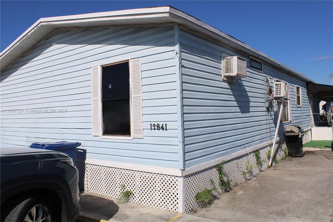 待售: $179,000 (4 贝兹, 3 浴室, 0 平方英尺)