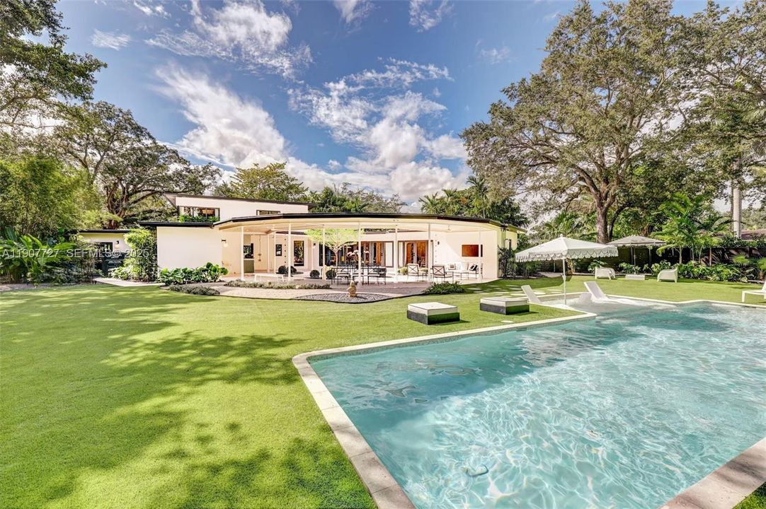 На продажу: $6,500,000 (5 спален, 5 ванн, 0 Квадратных фут)