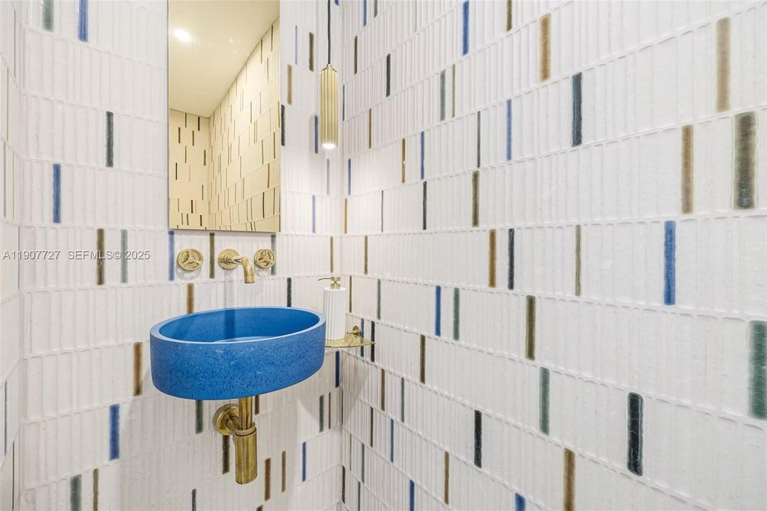 На продажу: $6,500,000 (5 спален, 5 ванн, 0 Квадратных фут)