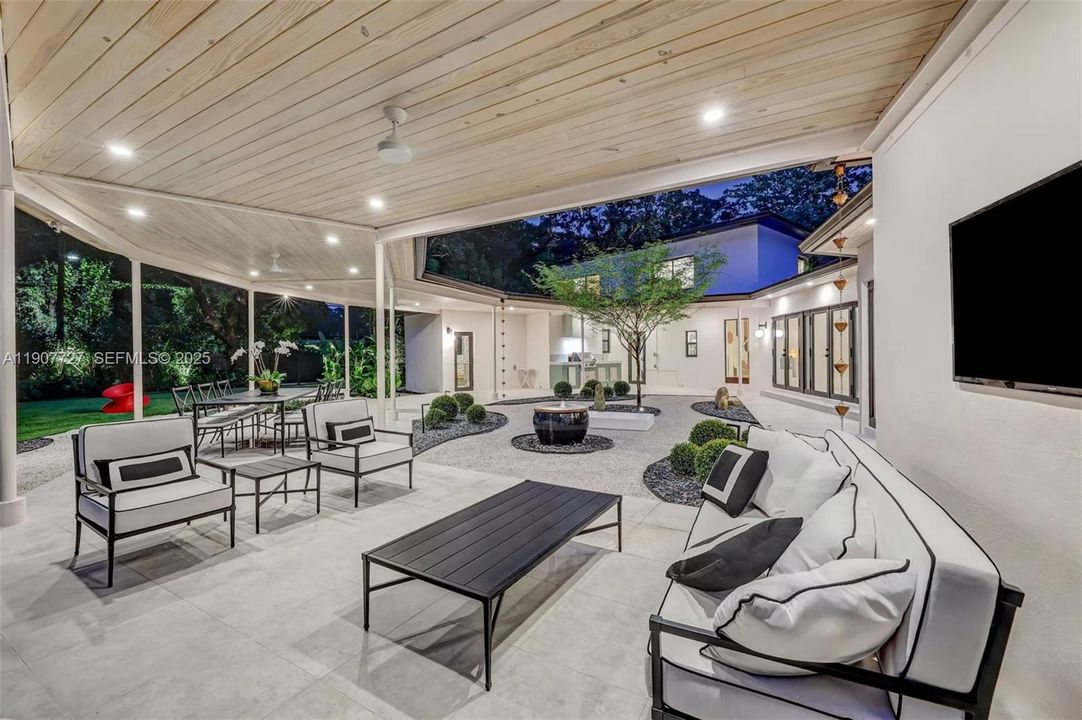 На продажу: $6,500,000 (5 спален, 5 ванн, 0 Квадратных фут)