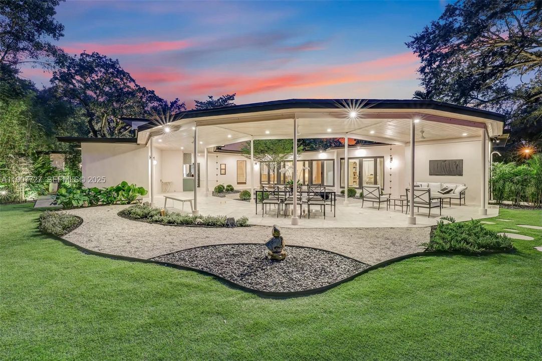 На продажу: $6,500,000 (5 спален, 5 ванн, 0 Квадратных фут)