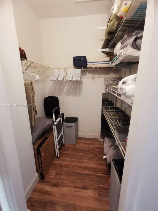 На продажу: $435,000 (2 спален, 2 ванн, 980 Квадратных фут)