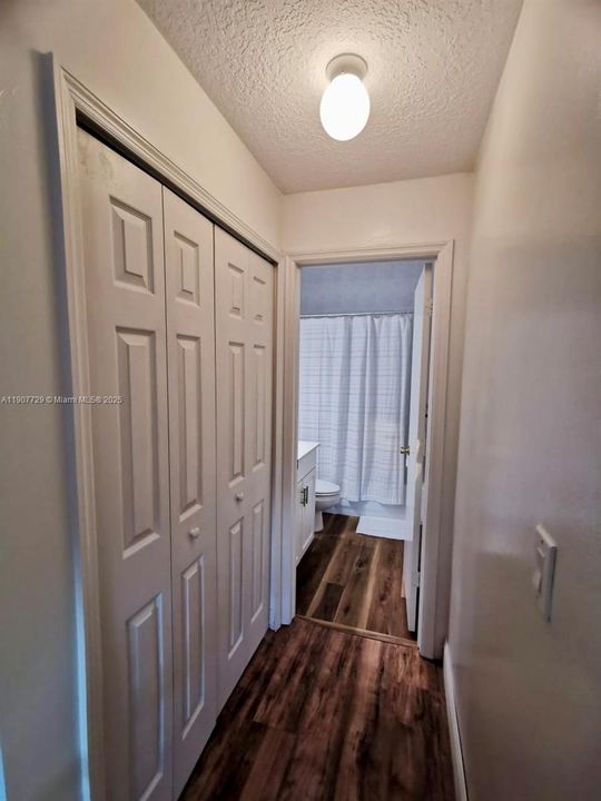 На продажу: $435,000 (2 спален, 2 ванн, 980 Квадратных фут)