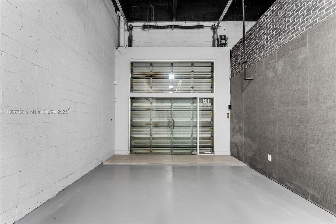 В аренду: $6,999 (0 спален, 0 ванн, 0 Квадратных фут)