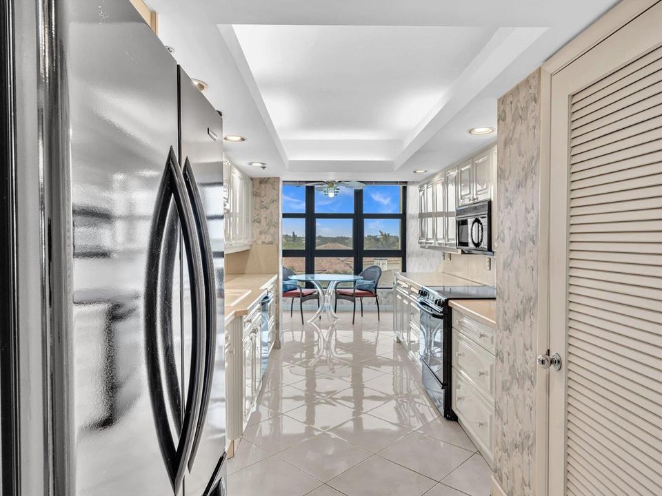 KITCHEN ENTRY