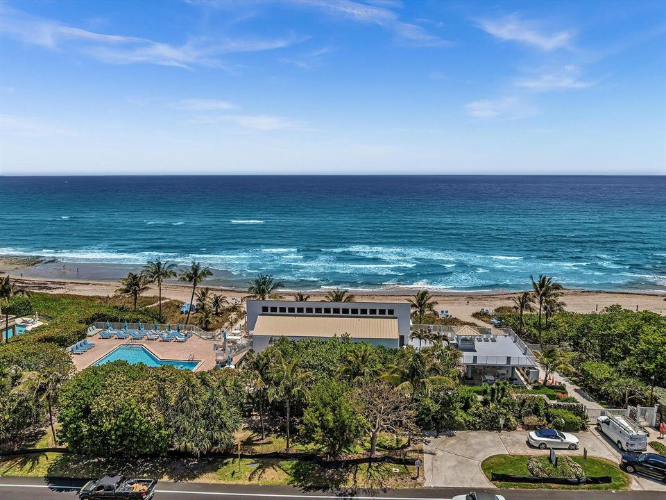 AERIAL BEACH CLUB