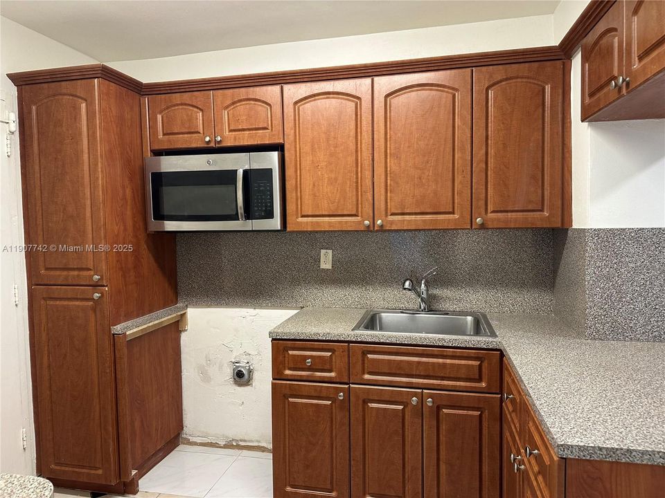 En Venta: $299,000 (1 camas, 1 baños, 792 Pies cuadrados)