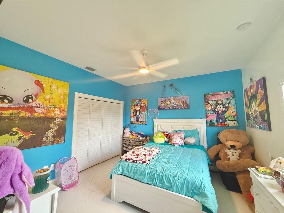 待售: $1,080,000 (4 贝兹, 4 浴室, 2400 平方英尺)