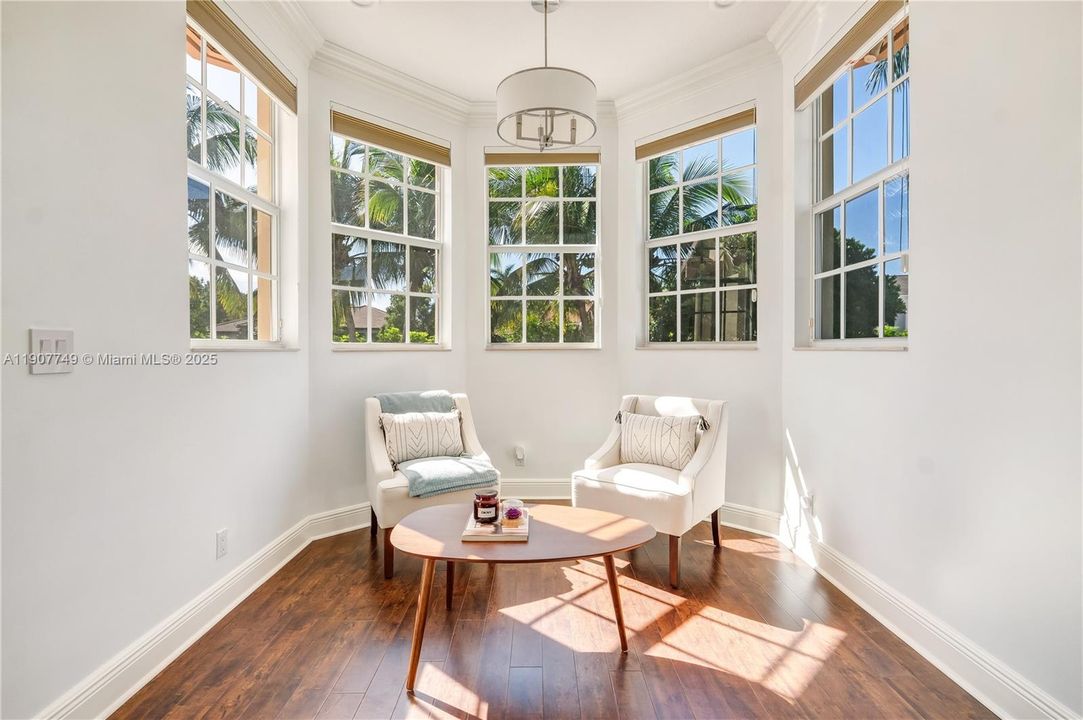 For Rent: $14,000 (6 beds, 5 baths, 5956 Square Feet)