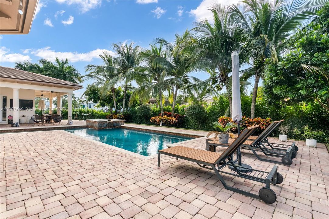 For Rent: $14,000 (6 beds, 5 baths, 5956 Square Feet)