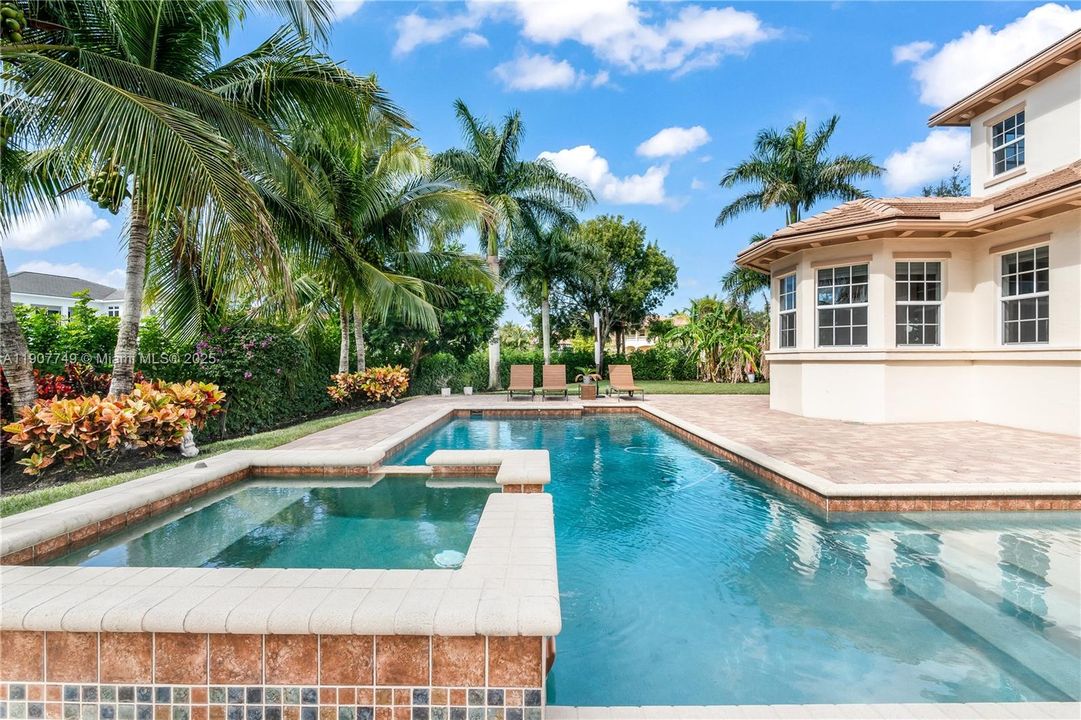 For Rent: $14,000 (6 beds, 5 baths, 5956 Square Feet)