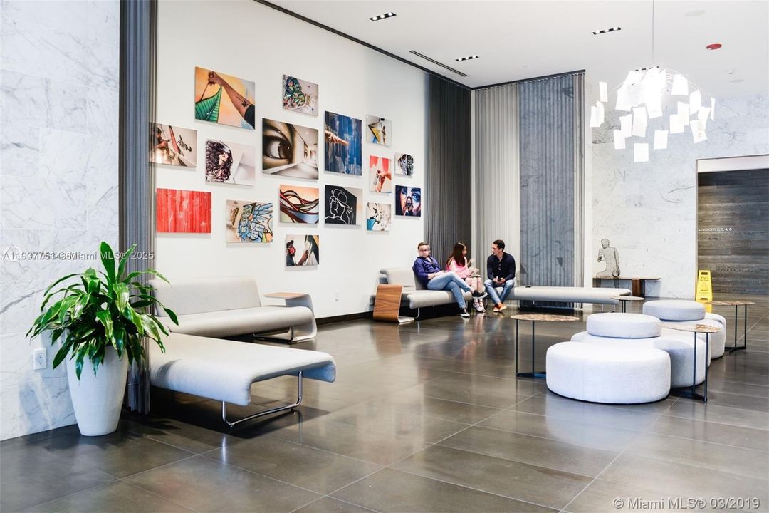 Active With Contract: $3,000 (1 beds, 1 baths, 867 Square Feet)