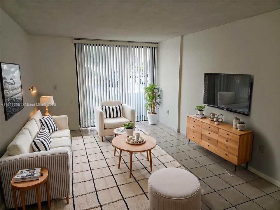 Recently Rented: $2,200 (2 beds, 2 baths, 992 Square Feet)