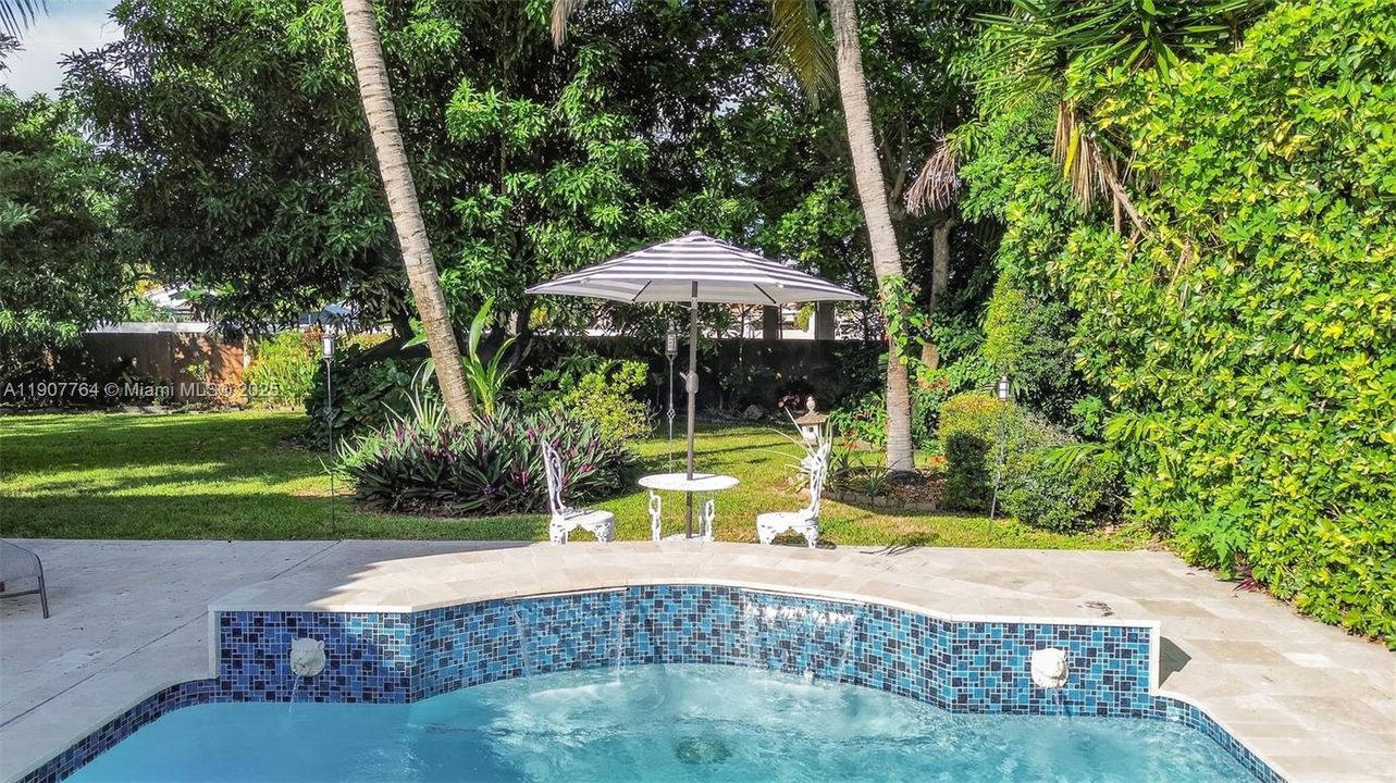 На продажу: $1,399,000 (5 спален, 3 ванн, 2761 Квадратных фут)