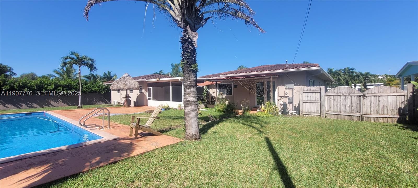 For Sale: $1,105,000 (4 beds, 2 baths, 2466 Square Feet)